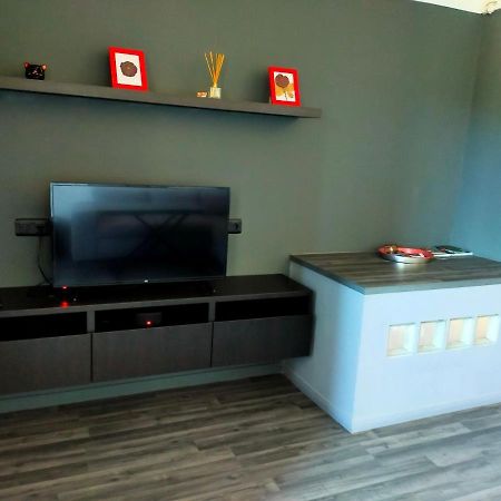 Appartement En Duplex Au 3Ieme Etage Sans Ascenseur Hyères Exterior foto