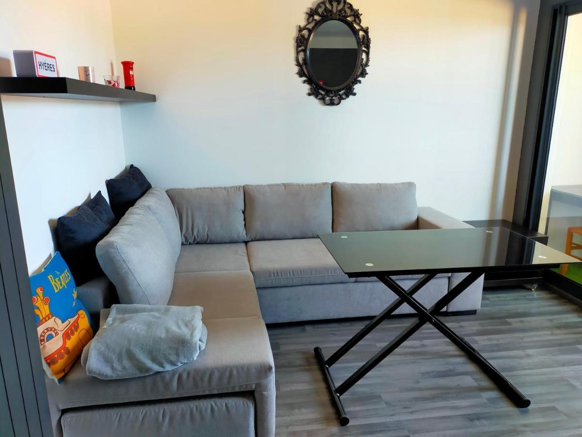 Appartement En Duplex Au 3Ieme Etage Sans Ascenseur Hyères Exterior foto