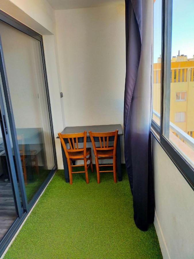 Appartement En Duplex Au 3Ieme Etage Sans Ascenseur Hyères Exterior foto